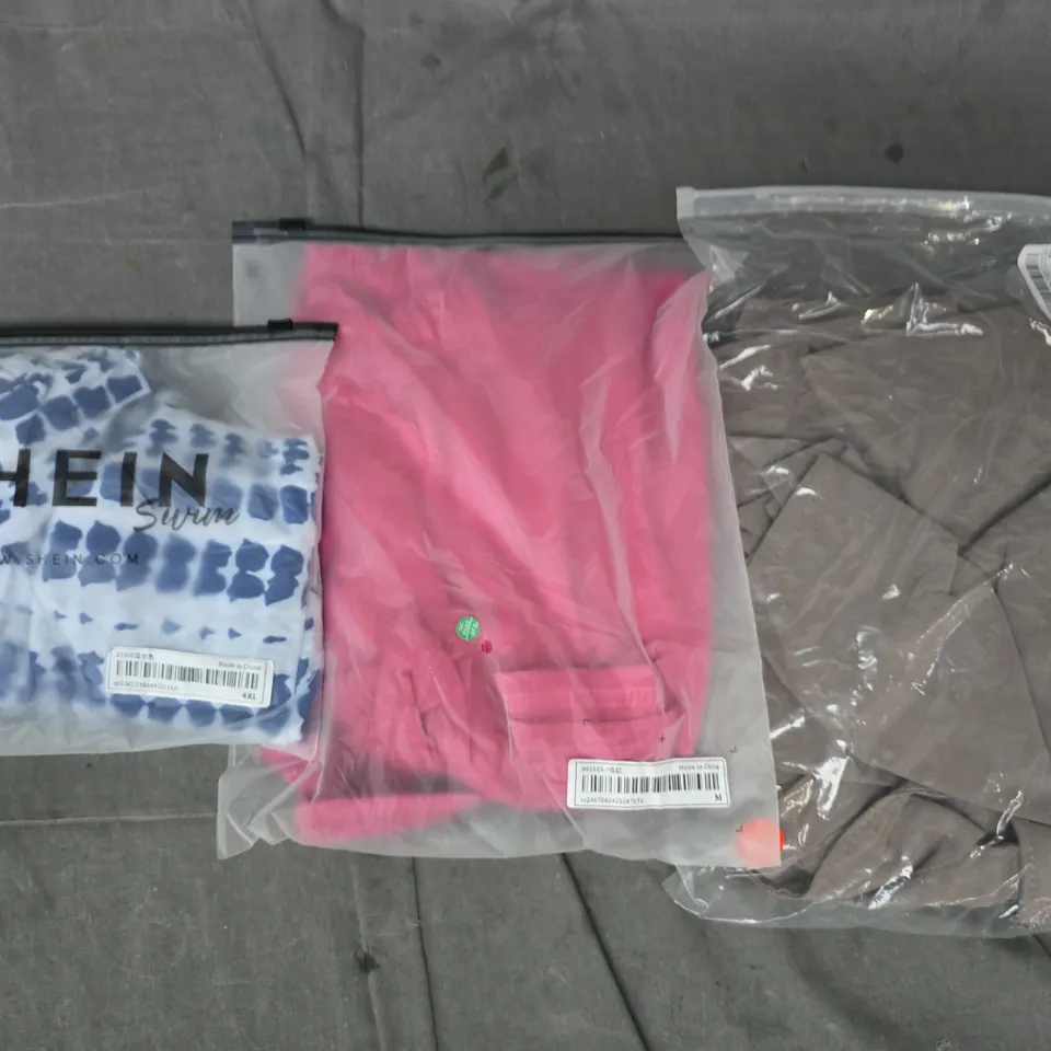 APPROXIMATELY 25 ASSORTED CLOTHING AND FASHION PRODUCTS IN VARIOUS STYLES AND SIZES - COLLECTION ONLY