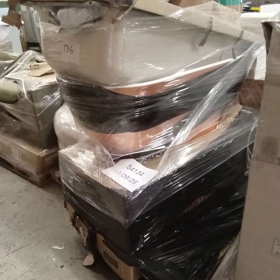 PALLET OF DESIGNER BATHS, DESIGNS VARY