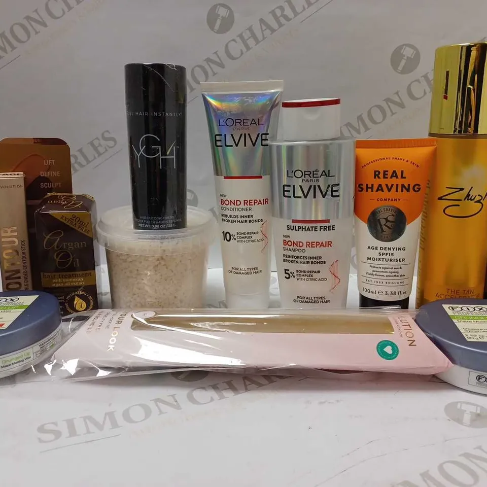 LOT OF APPROX 10 ASSORTED BEAUTY TO INCLUDE L'OREAL ELVIVE BOND REPAIR CONDITIONER, PRAI 24K GOLD NIGHT CREME, REVOLUTION CONTOUR STICK, ETC