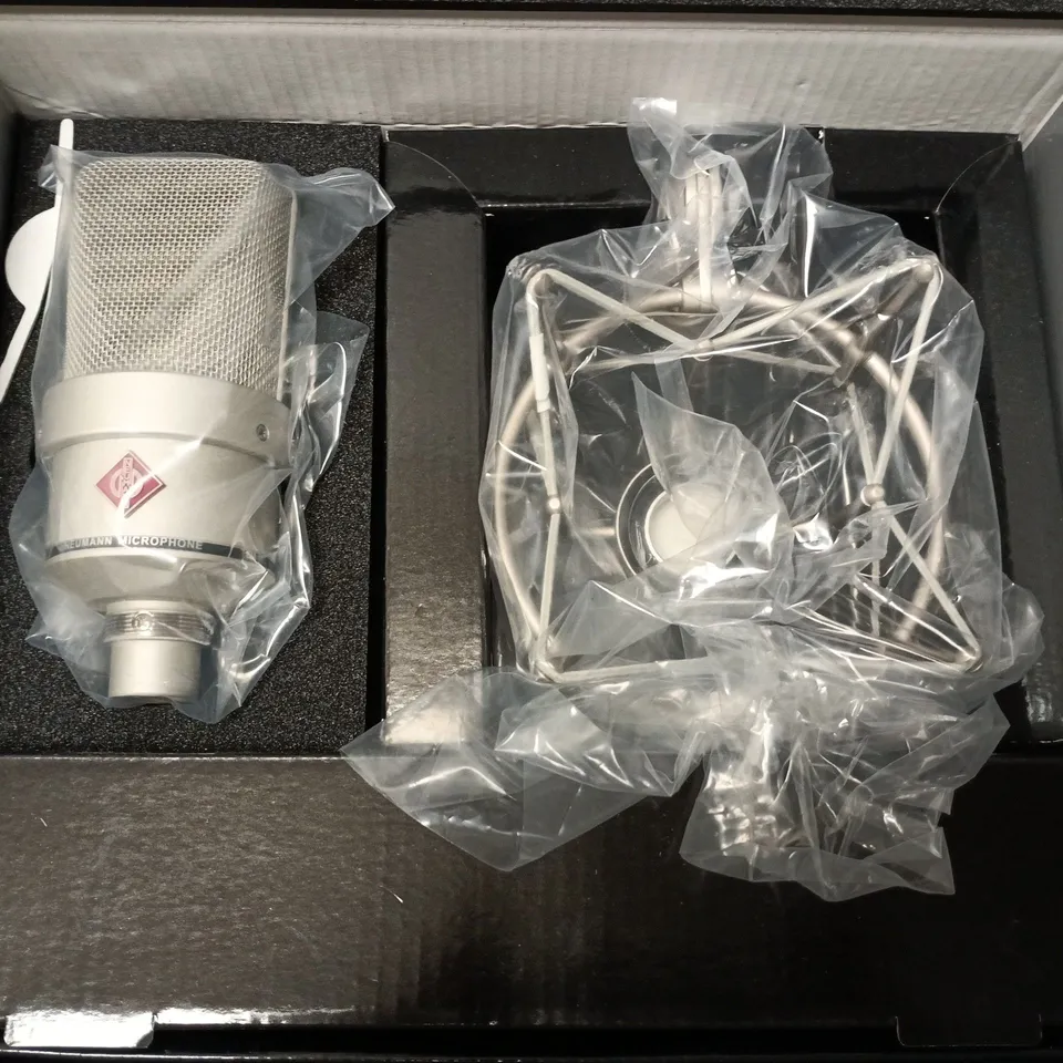 BOXED NEUMANN.BERLIN TLM 103 STUDIO SET