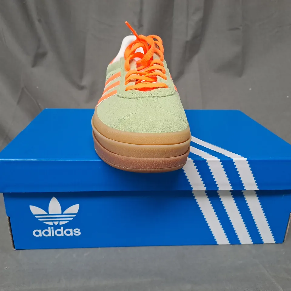 BOXED PAIR OF ADIDAS GAZELLE BOLD W SHOES IN GREEN/NEON ORANGE UK SIZE 6