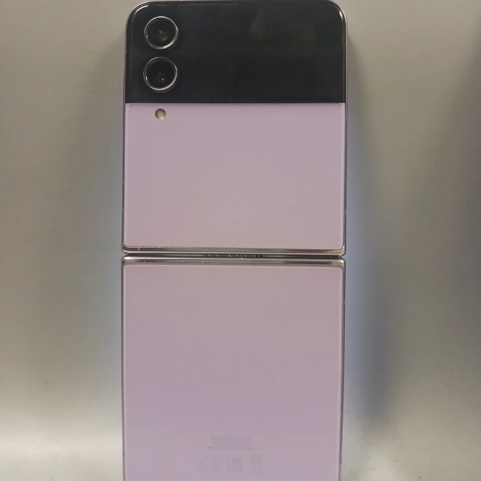 SAMSUNG GALAXY Z FLIP4