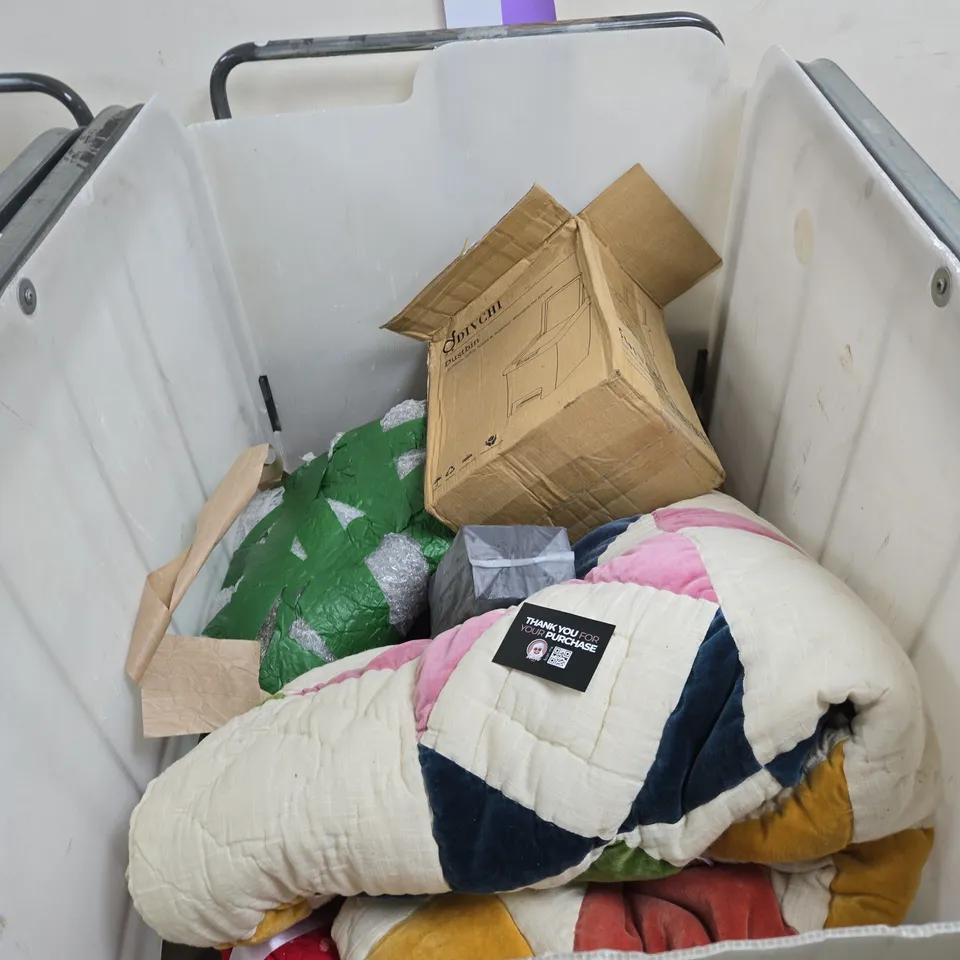 CAGE OF APPROXIMATELY 14 ASSORTED ITEMS