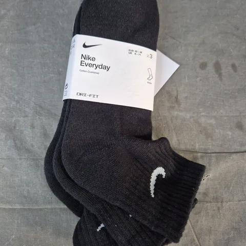 NIKE EVERYDAY 3-PACK OF SOCKS IN BLACK SIZE UK 8-11