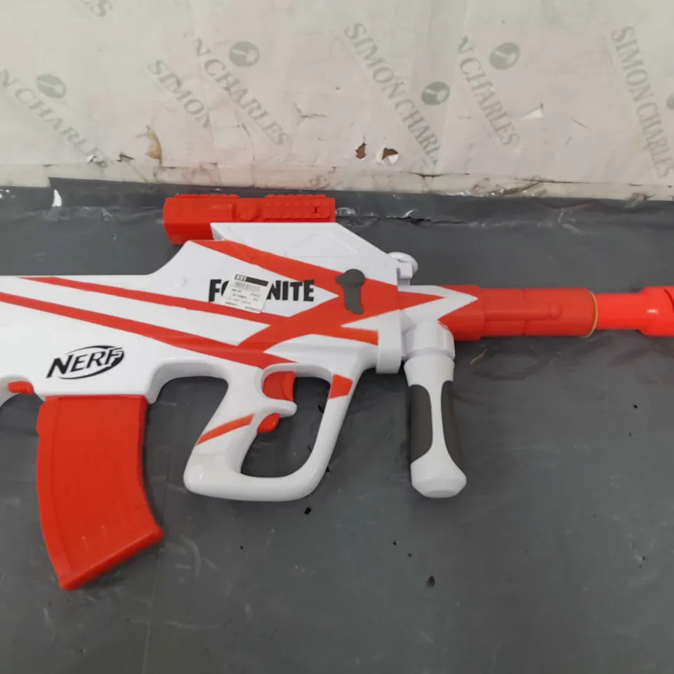 5 NERF GUNS OF VARIOUS COLLABS TO INCLUDE FORTNITE AND ROBLOX - COLLECTION ONLY 