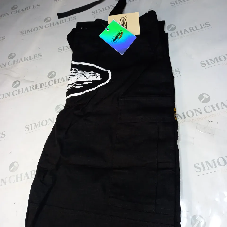 MENS BLACK  CORYEIZ CARGO TROUSERS SIZE M