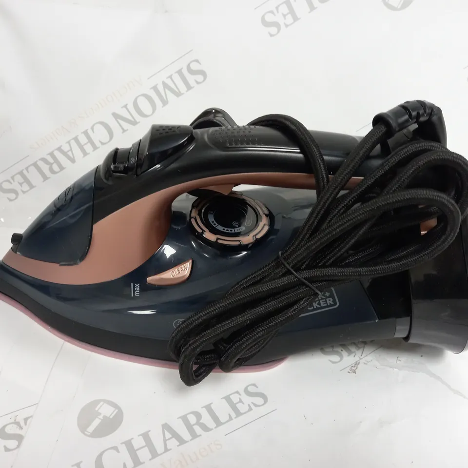 BOXED BLACK & DECKER CORD OR CORDLESS 2600W STEAM IRON