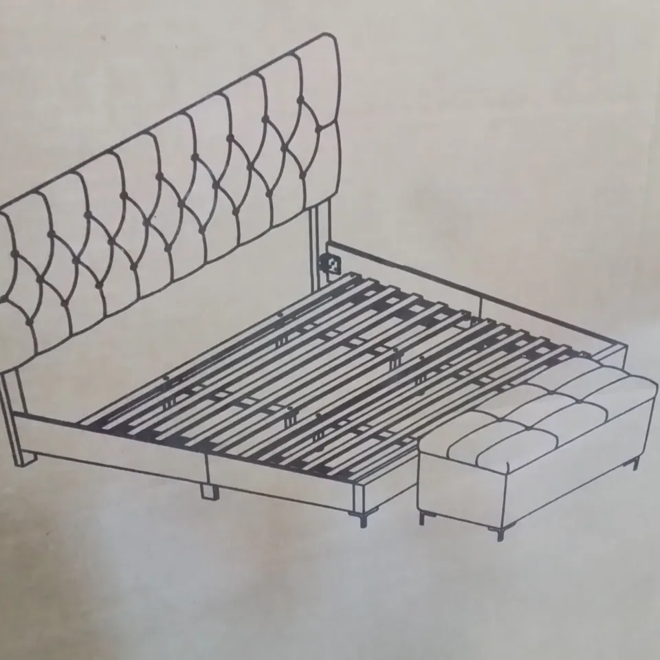 BRAND NEW KING PLATFORM BED WITH STORAGE BENCH  -SILVER/GREY-