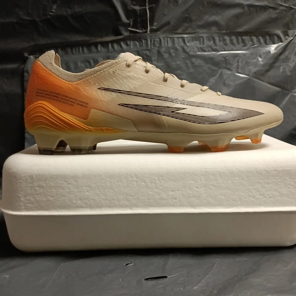 BOXED PAIR OF SOKITO SCUDETTA FOOTBALL BOOTS IN SAND AND FLAME SIZE UK 10.5
