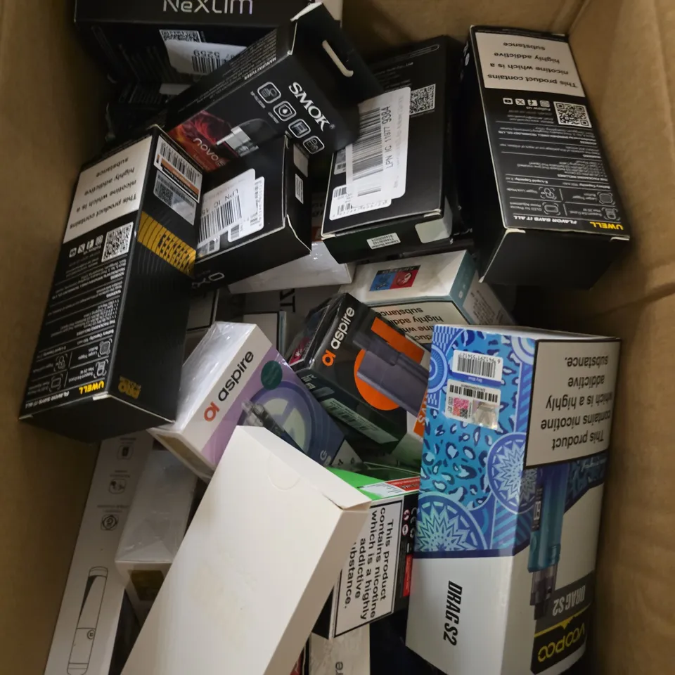 APPROXIMATELY 15 ASSORTED E-CIGARETTE PRODUCTS TO INCLUDE - ASPIRE, VOOPOO ETC