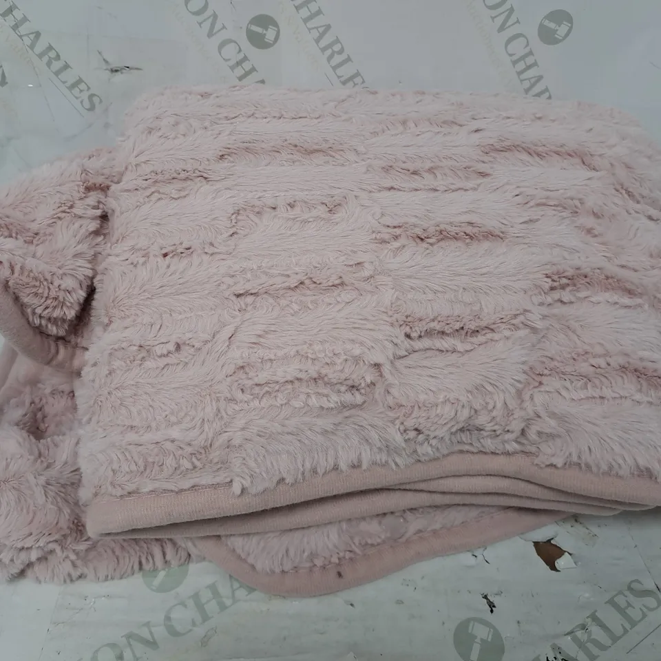 COZEE HOME RUCHED FAUX FUR AND VELVETSOFT HEATED SNUGGLE WRAP IN PINK
