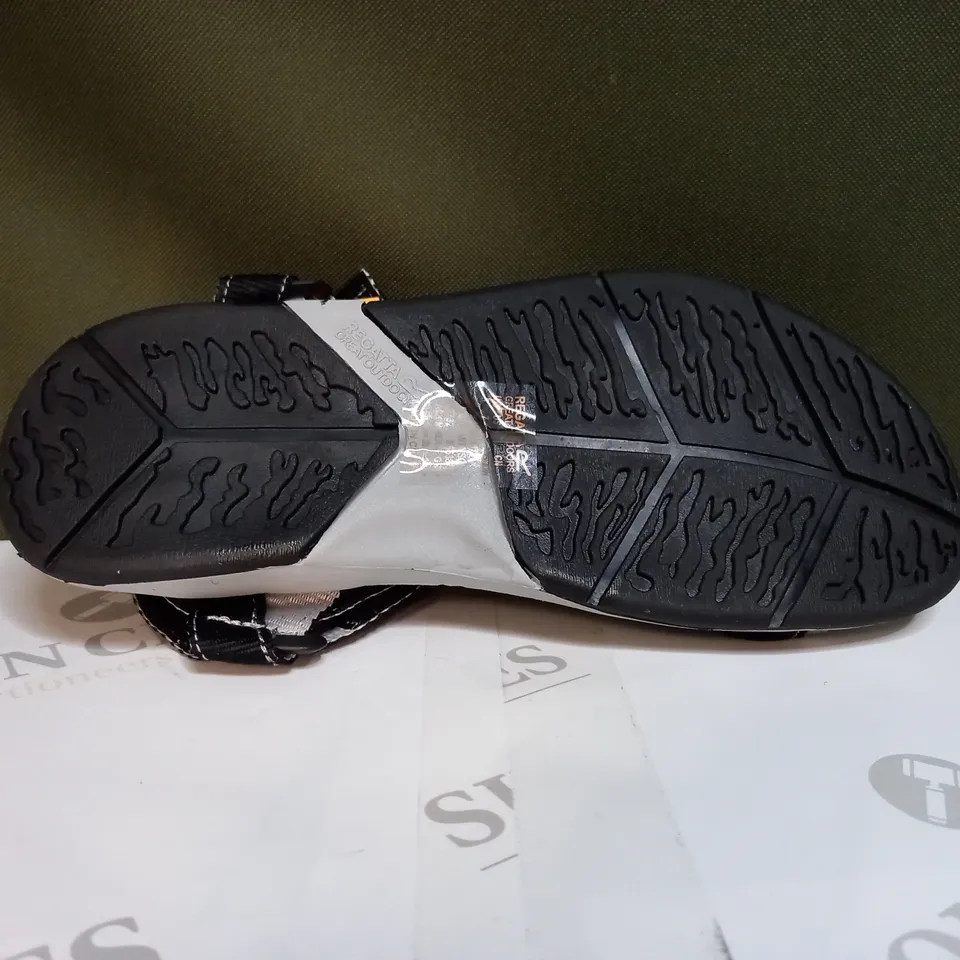 REGATTA LADY SANTA SOL SANDALS SIZE 5
