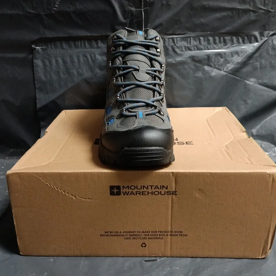 BOXED PAIR OF MOUNTAIN WAREHOUSE ADVENTURER WATERPROOF HIKING BOOTS IN GREY SIZE UK 9.5