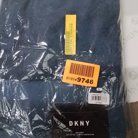 BRAND NEW SEALED LINCOLN BATH SHEET NAVY