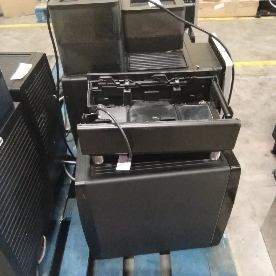 FRANKE A600 BEAN TO CUP COFFEE MACHINE