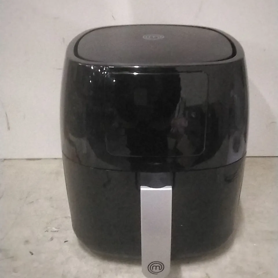 BOXED MASTERCHEF 4.5L DIGITAL AIR FRYER 