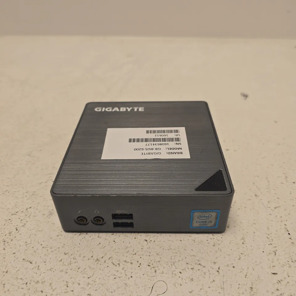 GIGABYTE MINI PC GB-BSI5-6200