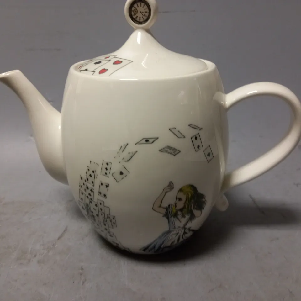 BRAND NEW ALICE IN WONDERLAND THEMED TEAPOT