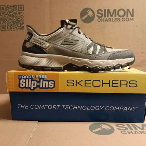 BOXED PAIR OF SKECHERS SLIP-IN TRAINERS IN TAUPE SIZE UK 11.5