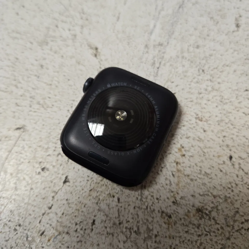APPLE WATCH SE 2 44MM