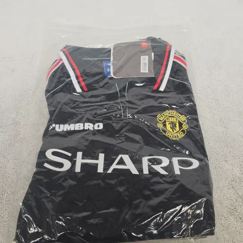 BAGGED 1998 MANCHESTER UNITED F.C RETRO JERSEY - SIZE 16
