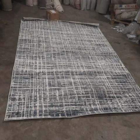 QUALITY DESIGNER PATTERNED RUG - APPROXIMATELY 285 x 200cm