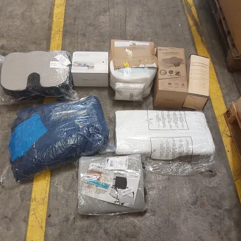 PALLET TO CONTAIN A LARGE ASSORTMENT OF PILLOWS, CUSHIONS AND RELATED PRODUCTS