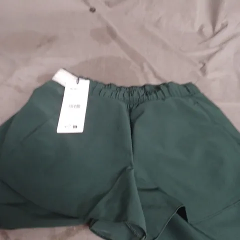 LNDR GREEN BIKE SHORTS SIZE XS
