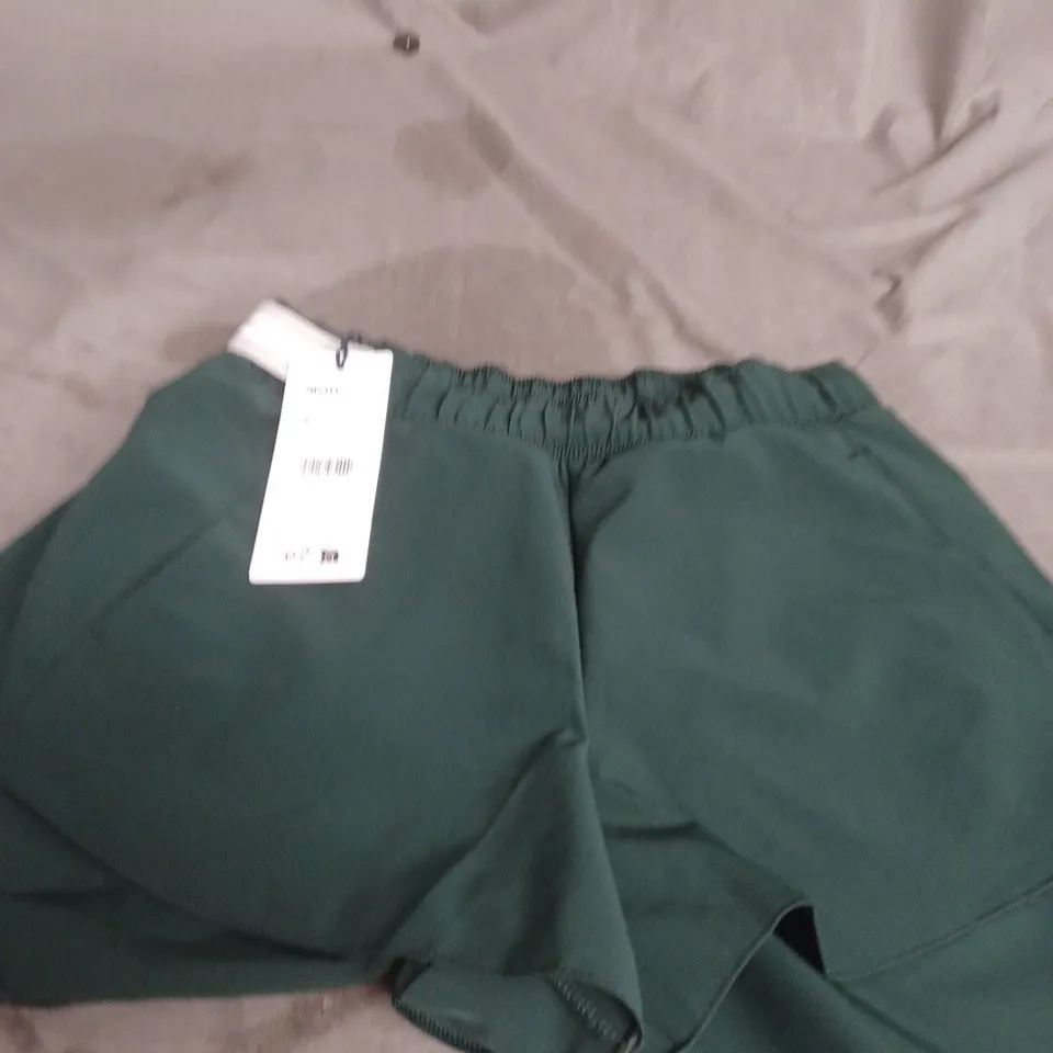 LNDR GREEN BIKE SHORTS SIZE XS