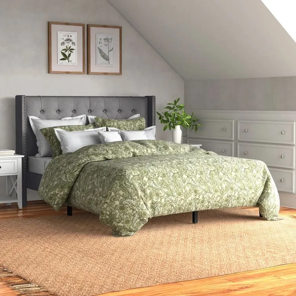 BOXED AILEEN UPHOLSTERED PLATFORM BED, GREY // SIZE: SINGLE (1 BOX)