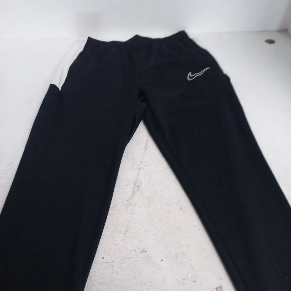 NIKE DRI-FIT SLIM FIT MEN'S TROUSERS (BLACK) – SIZE M