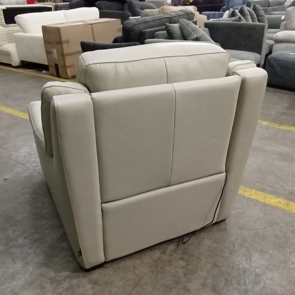 QUALITY DESIGNER ITALIAN MADE DEGANO LEATHER ELECTRIC RECLINER ARMCHAIR