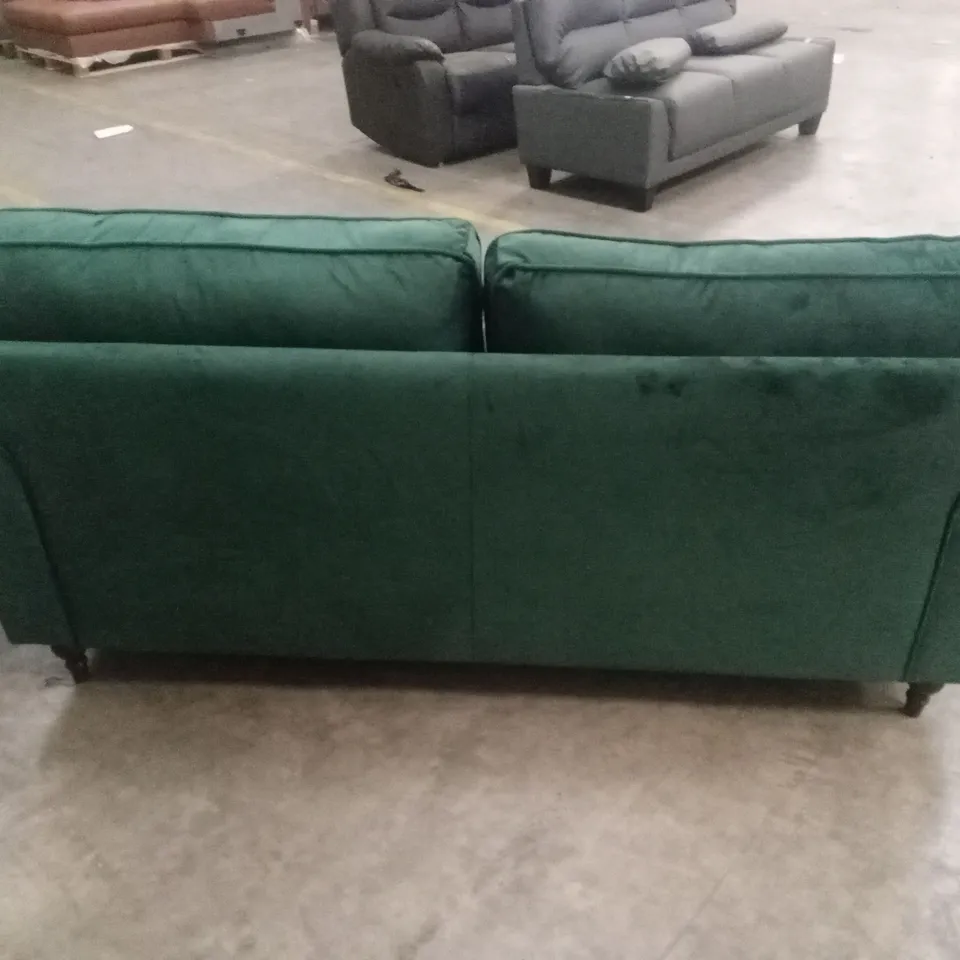 MARCANTONIO 3 SEATER VELVET SOFA - EMERALD GREEN