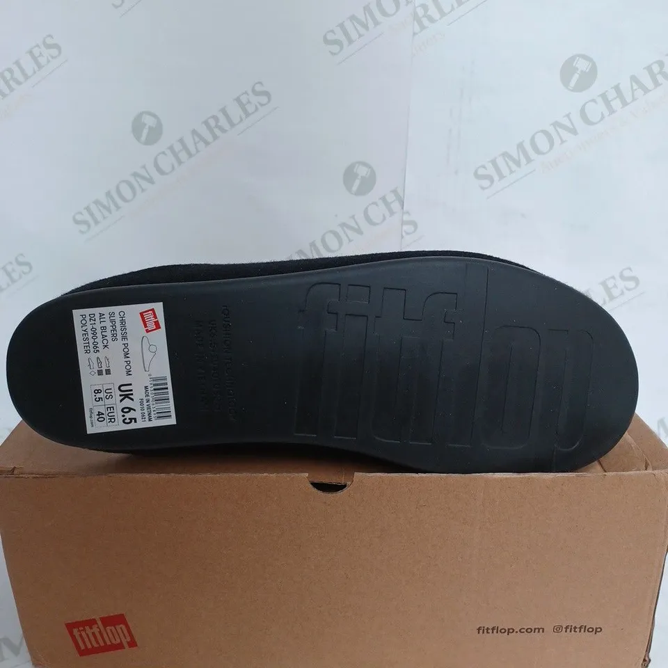BOXED FITFLOP CHRISSIE POM POM SLIPPERS IN BLACK - UK 6.5