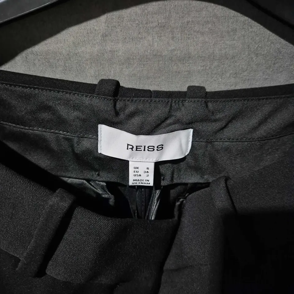 REISS WOMEN'S BLACK TAILORED TROUSERS – UK 6 (EU 34, USA 2)