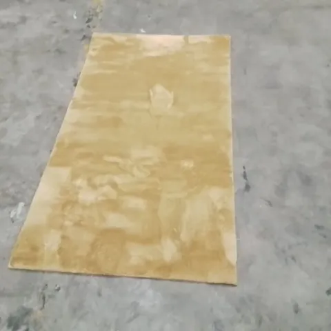 QUALITY DESIGNER AREA RUG - APPROXIMATELY 145X80CM
