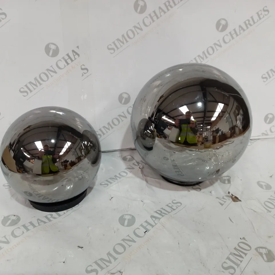 BOXED KELLY HOPPEN SET OF 2 INDOOR OUTDOOR PRELIT GLASS DECOR, REFLECTIVE ORBS