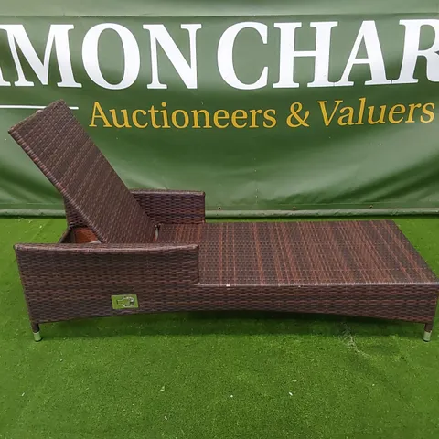 DESIGNER MANUAL ADJUSTABLE SUNLOUNGER IN CHOCOLATE MIX RATTAN