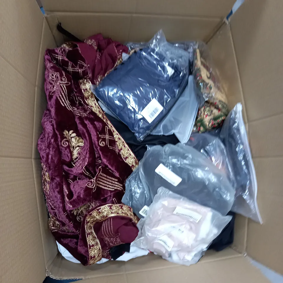 BOX OF APPROXIMATELY 20 CLOTHING ITEMS TO INCLUDE DRESSES, TOPS, VESTS ETC 