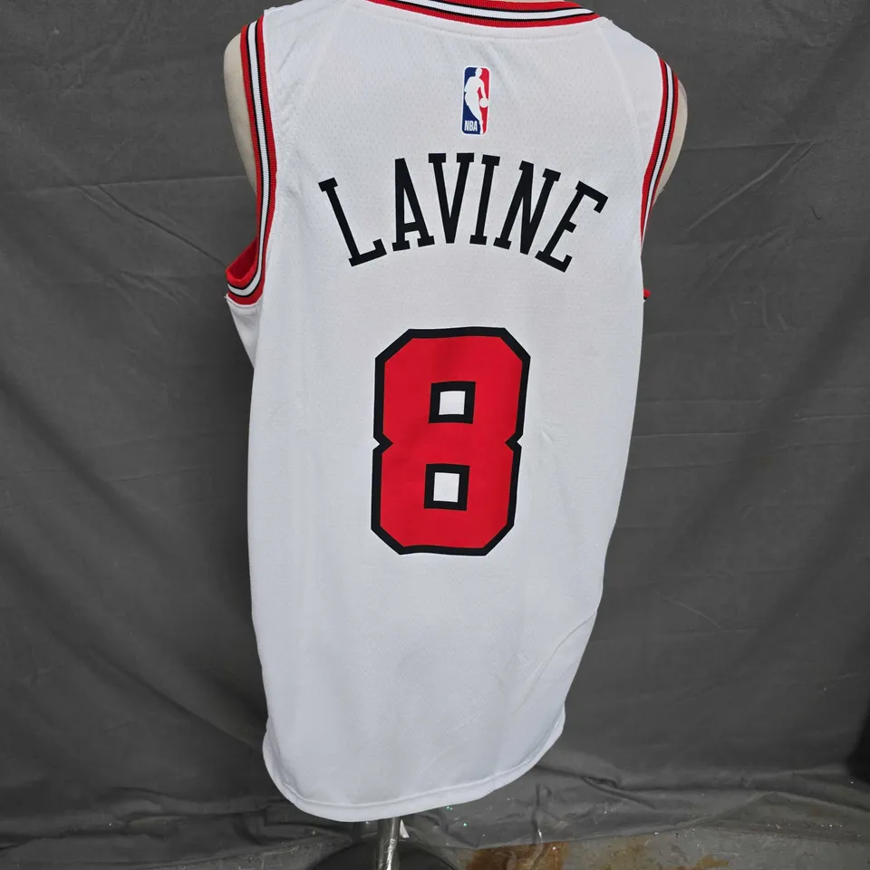 NIKE NBA BULLS LAVINE 8 JERSEY IN WHITE/RED SIZE M