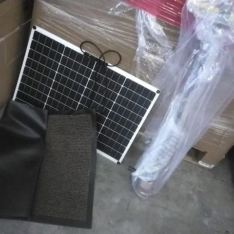 PALLET OF ASSORTED ITEMS INCLUDING BOXED AIR COOLER, SOLAR POWER MODULE, DEWEEDER TOOL, RECTANGULAR RUG, BOXED PIZZA OVEN