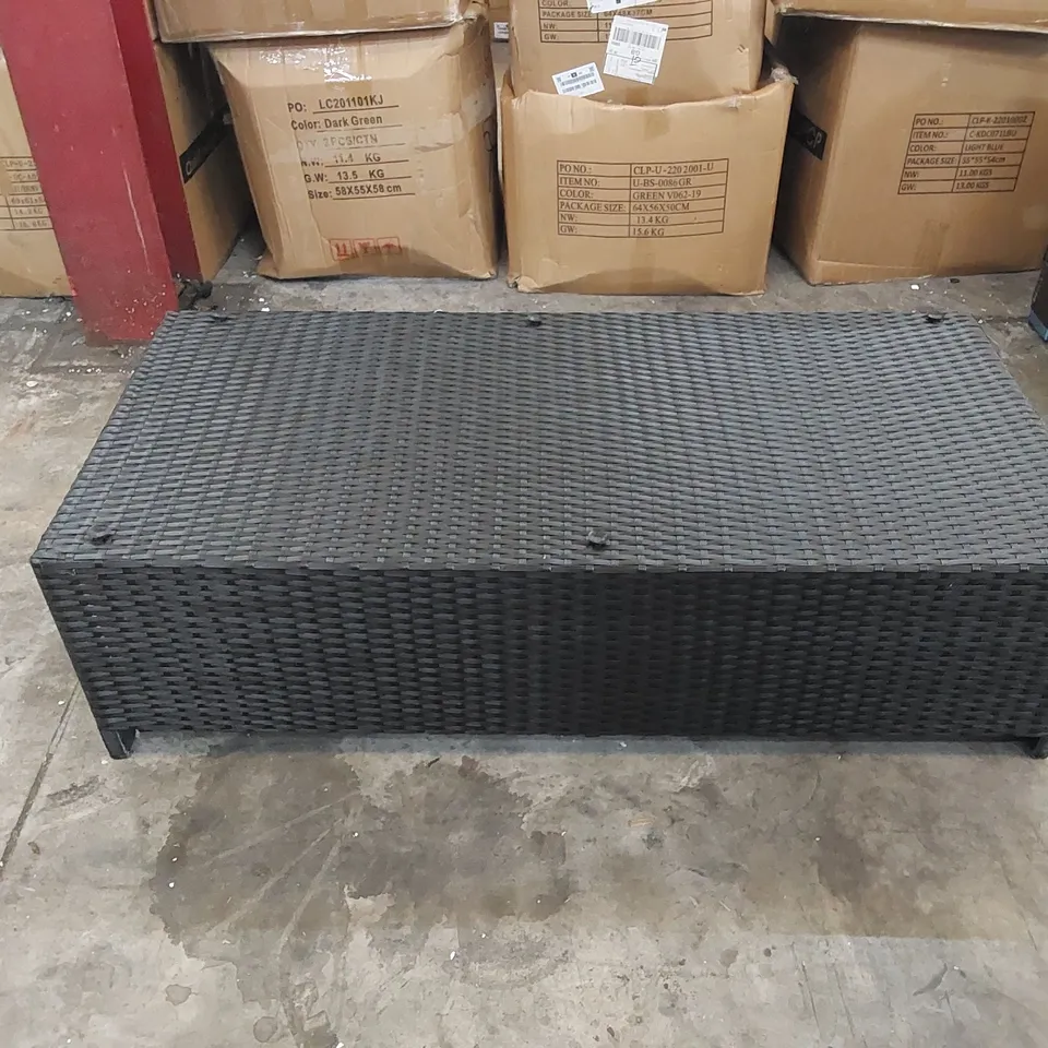 DESIGNER BLACK RATTAN COFFEE TABLE OR BENCH WITH UNDERSIDE FOOTSTOOLS 