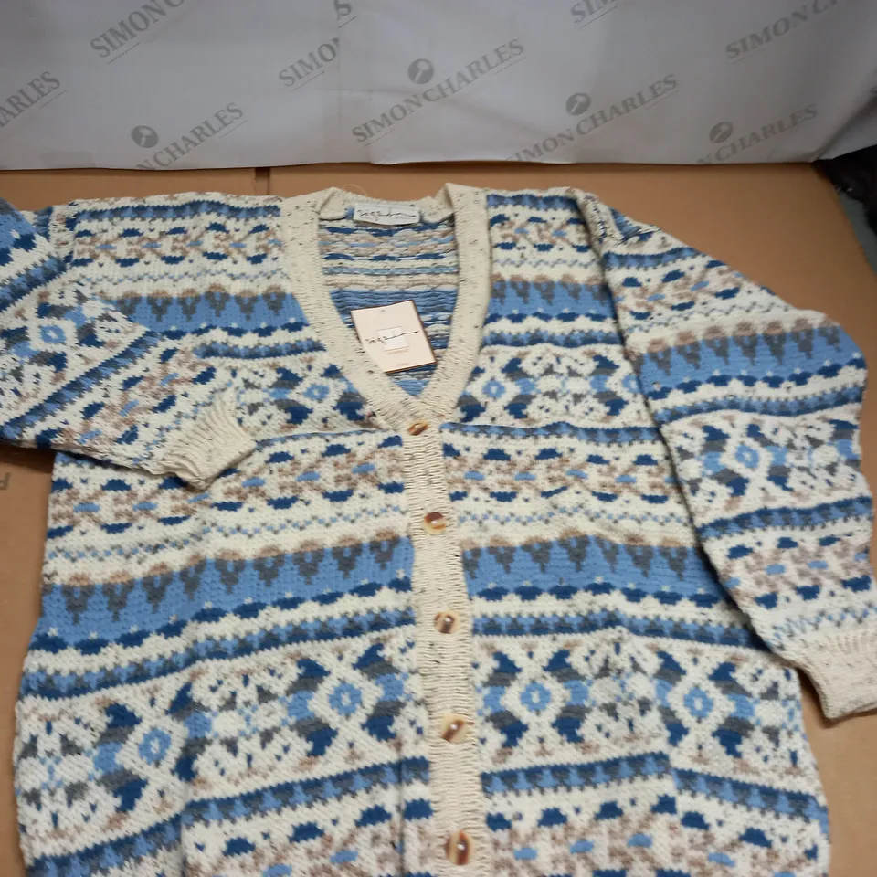 LOT OF APPROXIMATELY 15 LA MAILLE V-NECK BUTTON CARDIGANS - SIZE UNSPECIFIED