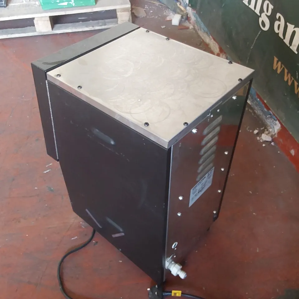COFFETEK VITRO 4 GB COMMERCIAL COFFEE MACHINE 