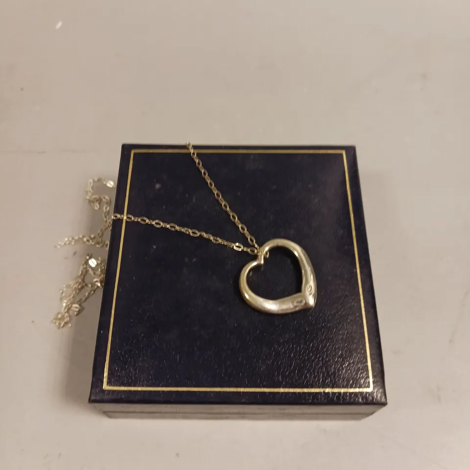 BOXED SILVER HEART PENDANT NECKLACE 