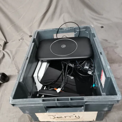 TOTE OF APPROXIMATELY 12 ASSORTED ITEMS TO INCLUDE: SKY ROUTER 