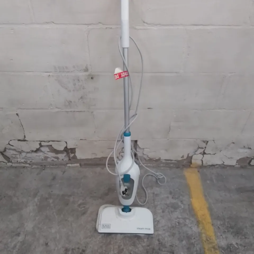 BLACK + DECKER STEAM MOP 