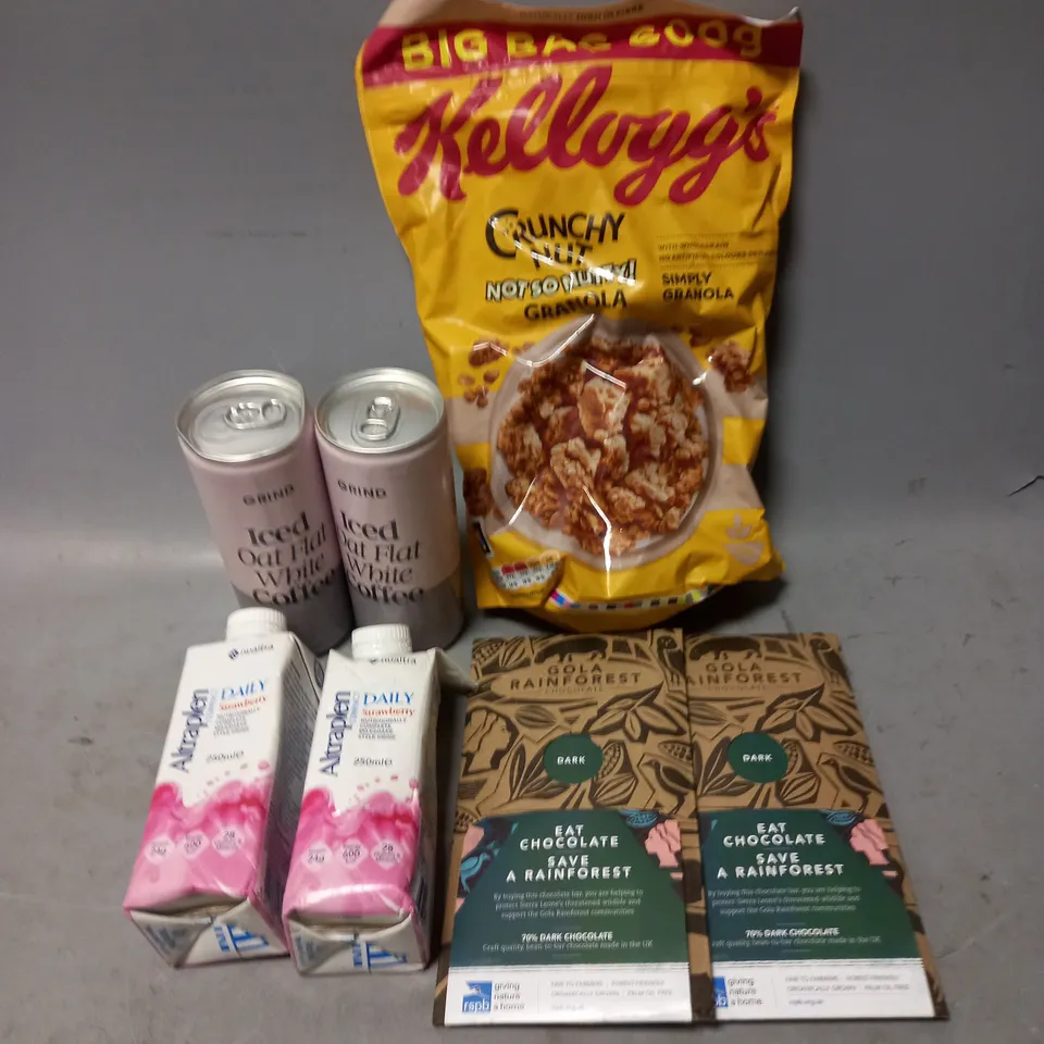 APPROXIMATELY 10 ASSORTED FOOD/DRINK PRODUCTS TO INCLUDE KELLOGG'S CRUNCHY NUT GRANOLA, GOLA RAINFOREST CHOCOLATE, GRIND COFFEE DRINKS ETC - COLLECTION ONLY 