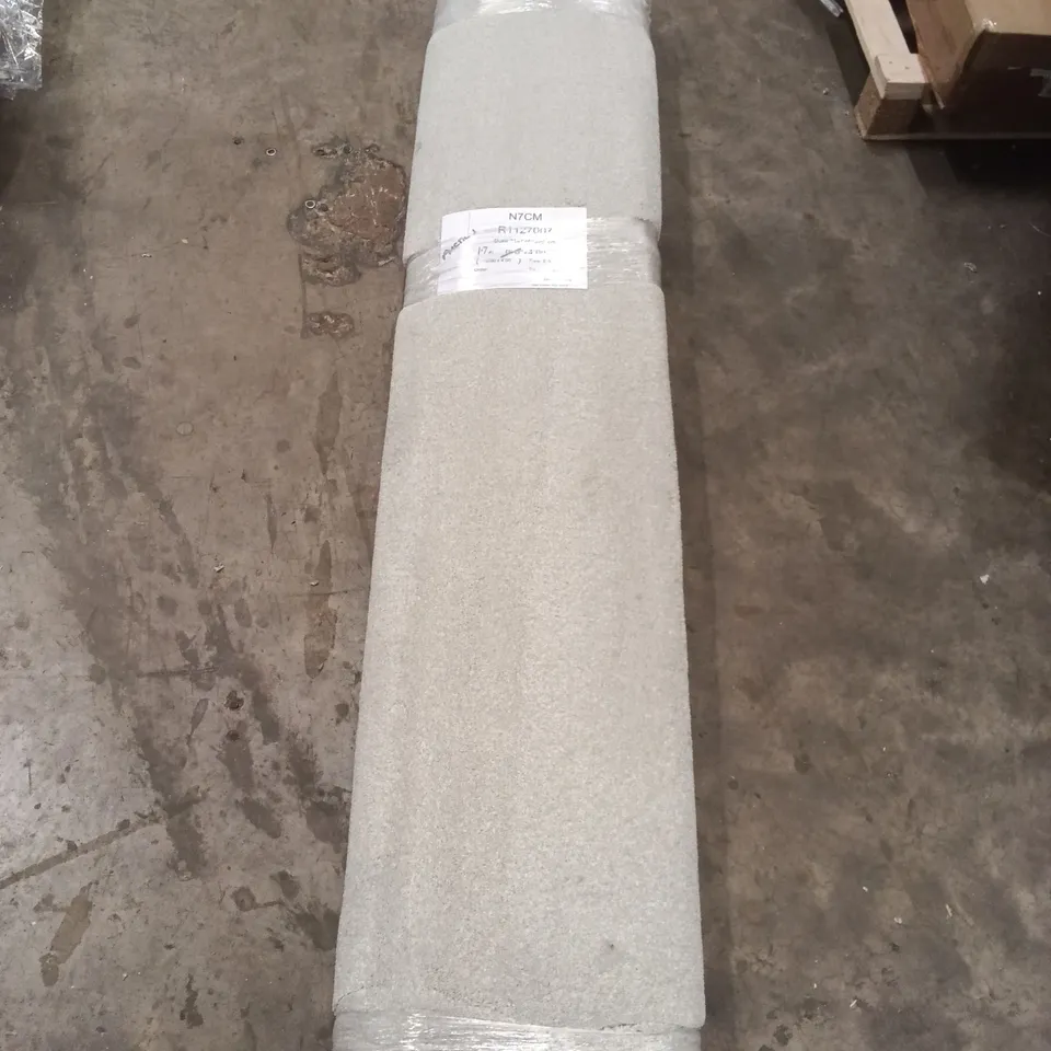 ROLL OF DUKE MOONSTONE APPROX SIZE: 1.7M X 4.00M