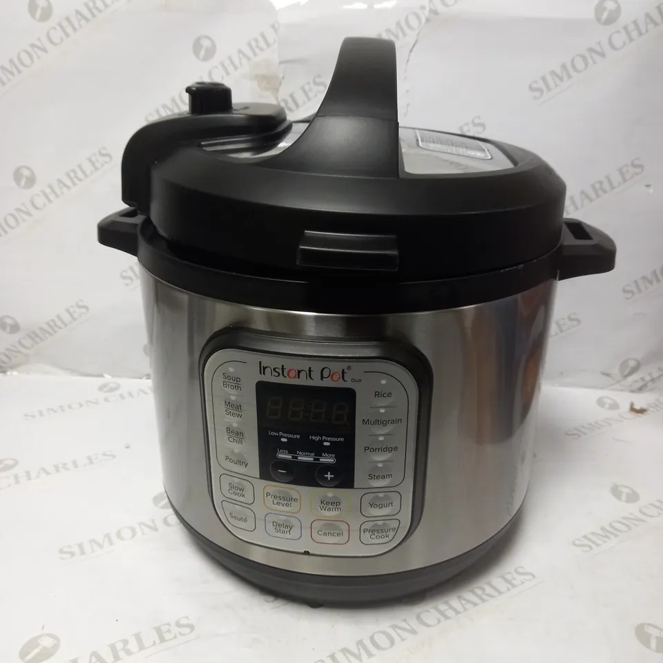 INSTANT POT DUO PRESSURE COOKER